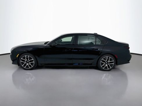 Used 2026 BMW 740i RWD image 4