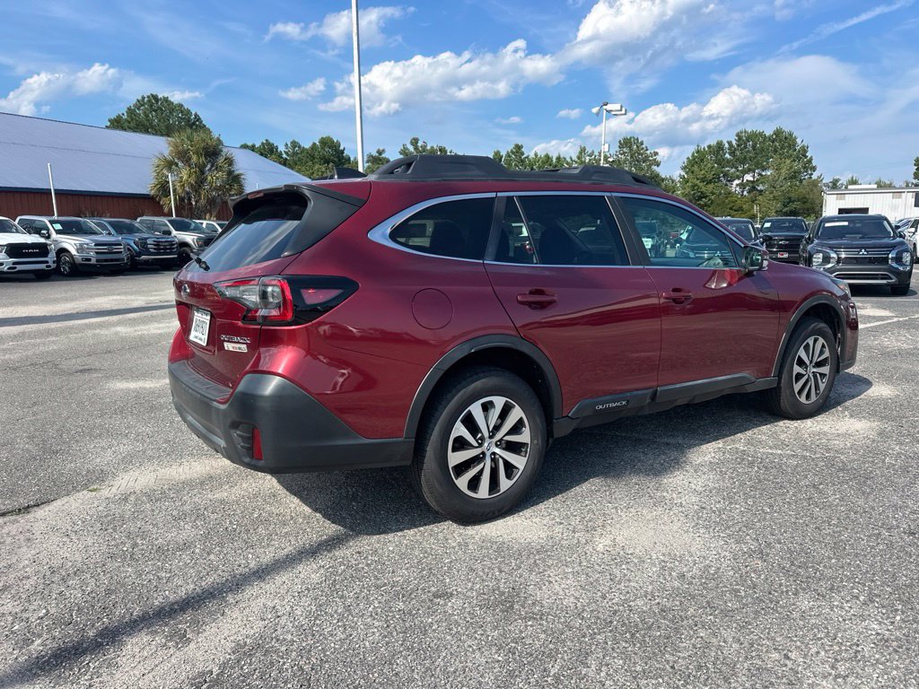 Used 2021 Subaru Outback Premium AWD/4WD image 3