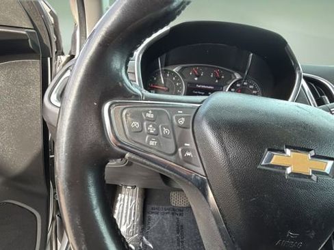 Used 2021 Chevrolet Equinox Premier image 23