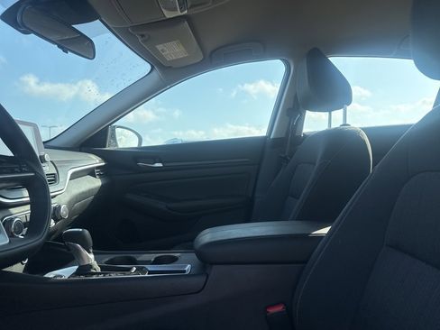 Certified 2025 Nissan Altima 2.5 SV image 39