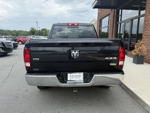 Used 2018 RAM 1500 Classic SLT AWD/4WD image 5