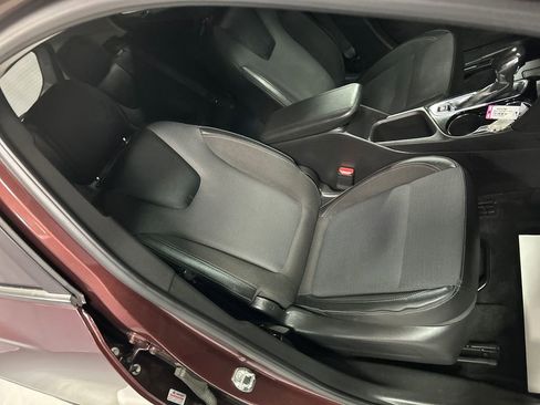 Used 2022 Buick Encore GX Select image 24