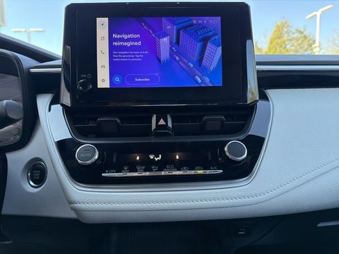 Used 2023 Toyota Corolla SE w/ Carpet Mat Package (TMS) image 16