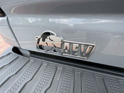 Used 2024 GMC Sierra 2500 AT4X w/ AT4X AEV Edition AWD/4WD image 34