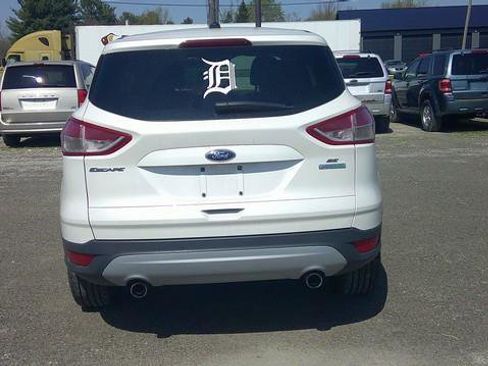 Used 2013 Ford Escape SE image 8