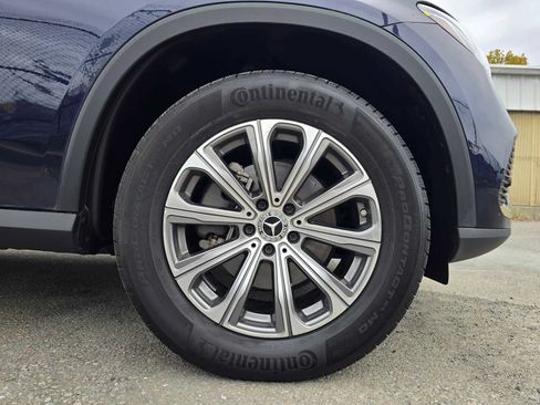 Used 2023 Mercedes-Benz GLC 300 4MATIC image 9