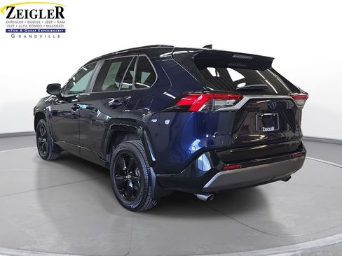 Used 2020 Toyota RAV4 XSE w/ XSE Grade Weather Package AWD/4WD image 7