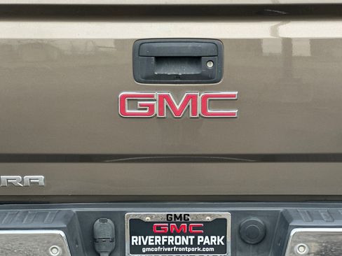 Used 2014 GMC Sierra 1500 SLT w/ SLT Crew Cab Value Package image 46