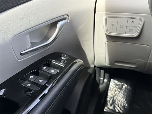 Certified 2022 Hyundai Tucson SEL w/ Cargo Package image 16