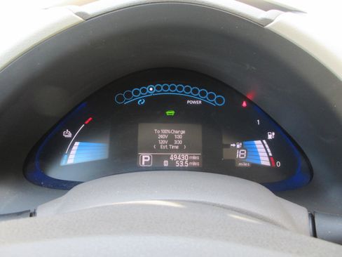 Used 2012 Nissan Leaf SL image 22