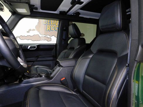 Used 2024 Ford Bronco Badlands image 39