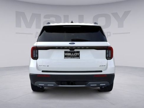 New 2026 Ford Explorer Active w/ Active Comfort Package image 6