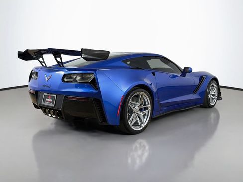 Used 2019 Chevrolet Corvette ZR1 RWD image 7