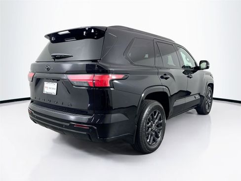 Certified 2024 Toyota Sequoia Platinum AWD/4WD image 2