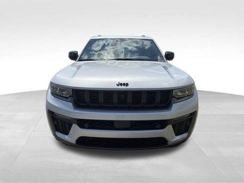 New 2026 Jeep Grand Cherokee Limited AWD/4WD image 8
