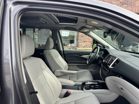 Used 2017 Honda Pilot Elite image 43