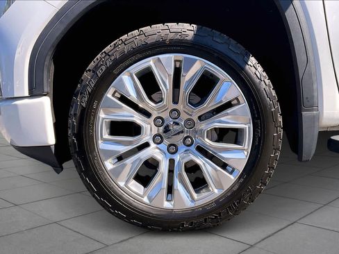 Used 2020 GMC Sierra 1500 Denali w/ Denali Premium Package image 10