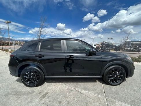 Used 2025 Honda HR-V Sport image 12
