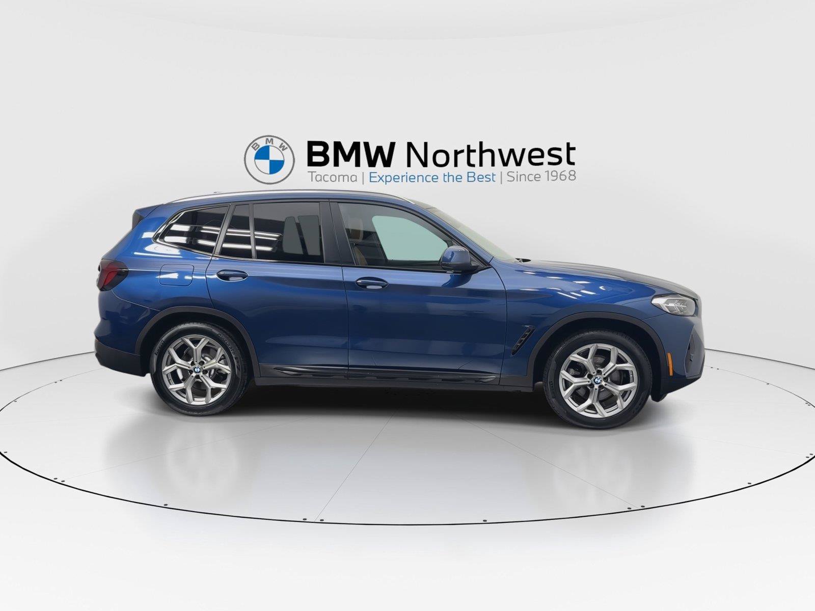 Used 2023 BMW X3 xDrive30i w/ Convenience Package AWD/4WD image 5