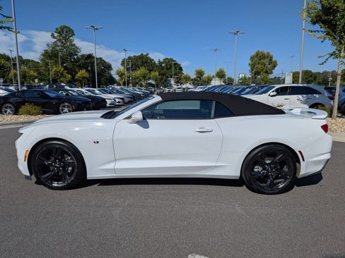 Used 2024 Chevrolet Camaro LT w/ Technology Package RWD image 6