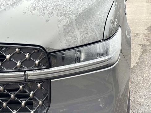 New 2026 Lincoln Navigator Black Label AWD/4WD image 10