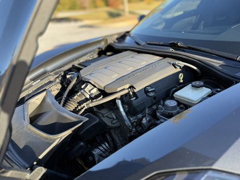 Used 2014 Chevrolet Corvette Base image 35