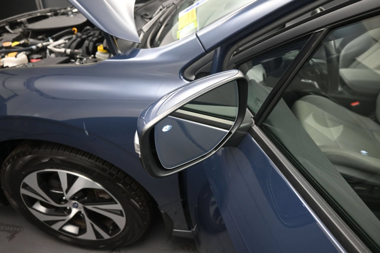 Certified 2025 Subaru Legacy Premium AWD/4WD image 18