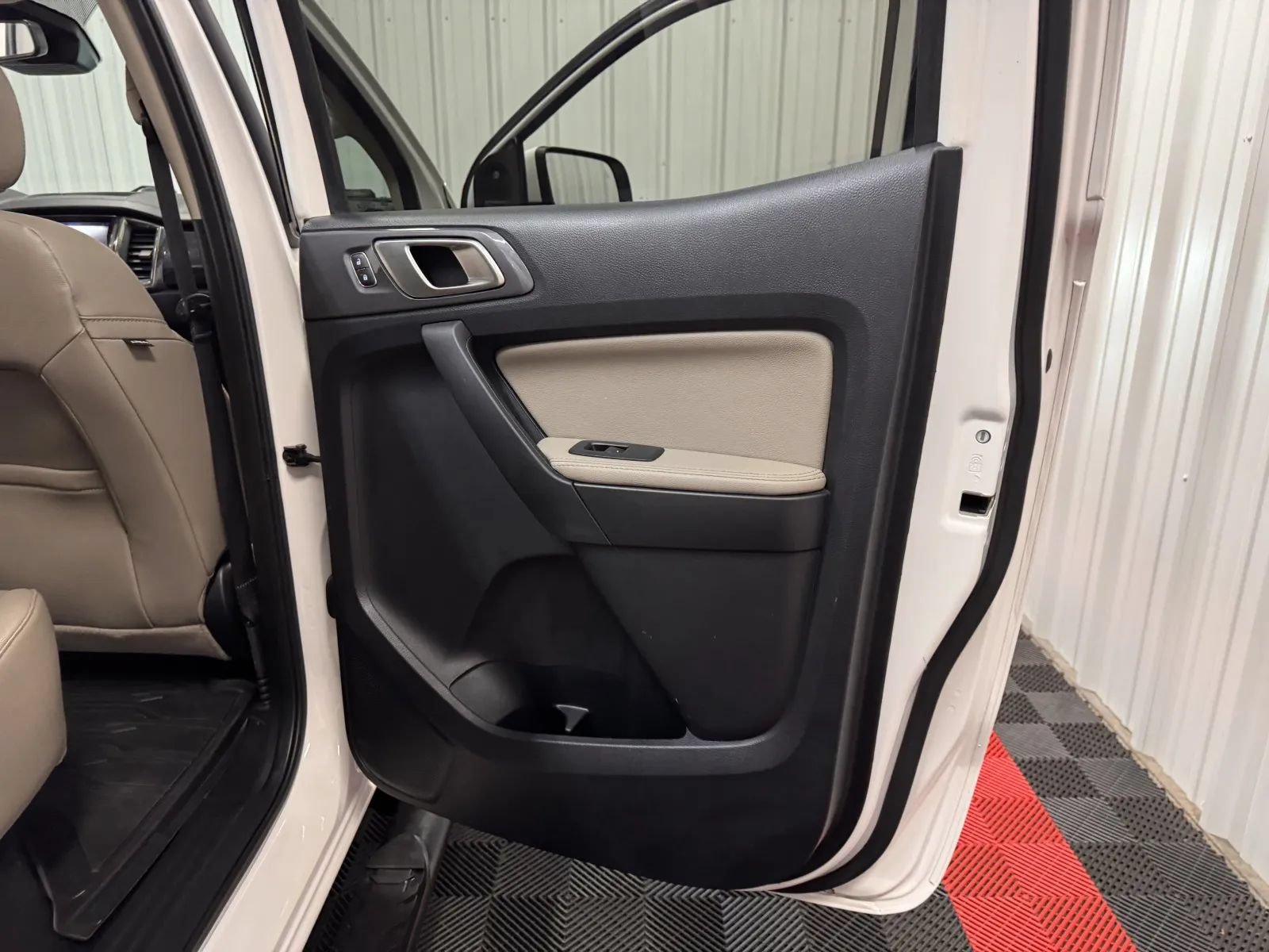 Used 2020 Ford Ranger Lariat w/ Equipment Group 501A Mid AWD/4WD image 39