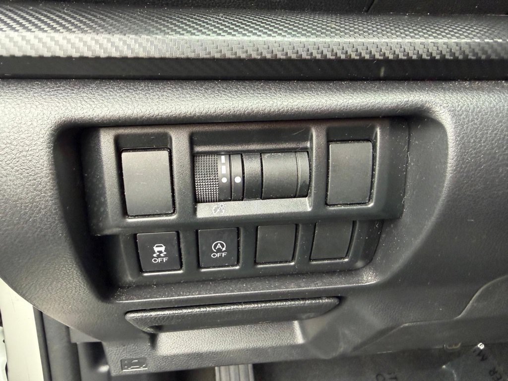 Used 2023 Subaru Crosstrek 2.0i AWD/4WD image 29