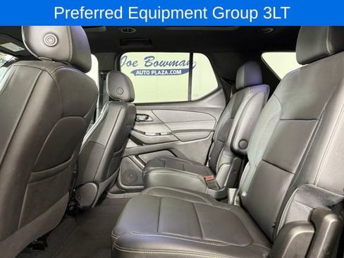 Used 2023 Chevrolet Traverse LT w/ LT Premium Package AWD/4WD image 14