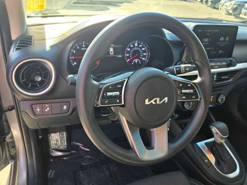 Used 2023 Kia Forte LXS w/ LXS Technology Package image 23
