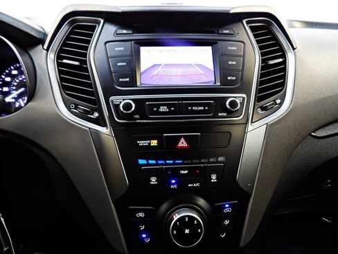 Used 2018 Hyundai Santa Fe Sport AWD/4WD image 19