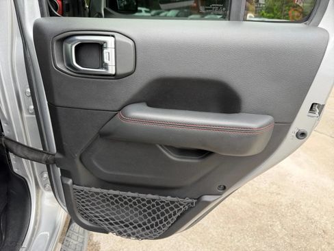 Used 2020 Jeep Wrangler Unlimited Rubicon AWD/4WD image 30