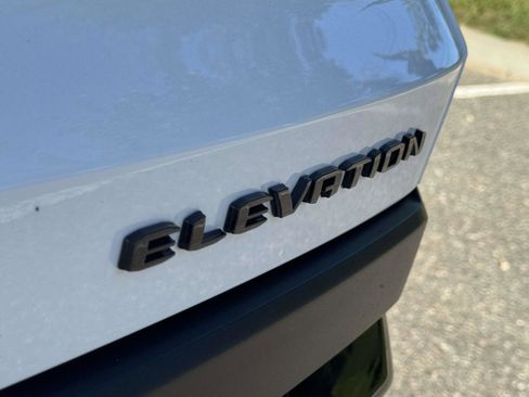 Used 2025 GMC Terrain Elevation w/ Black Edition image 7