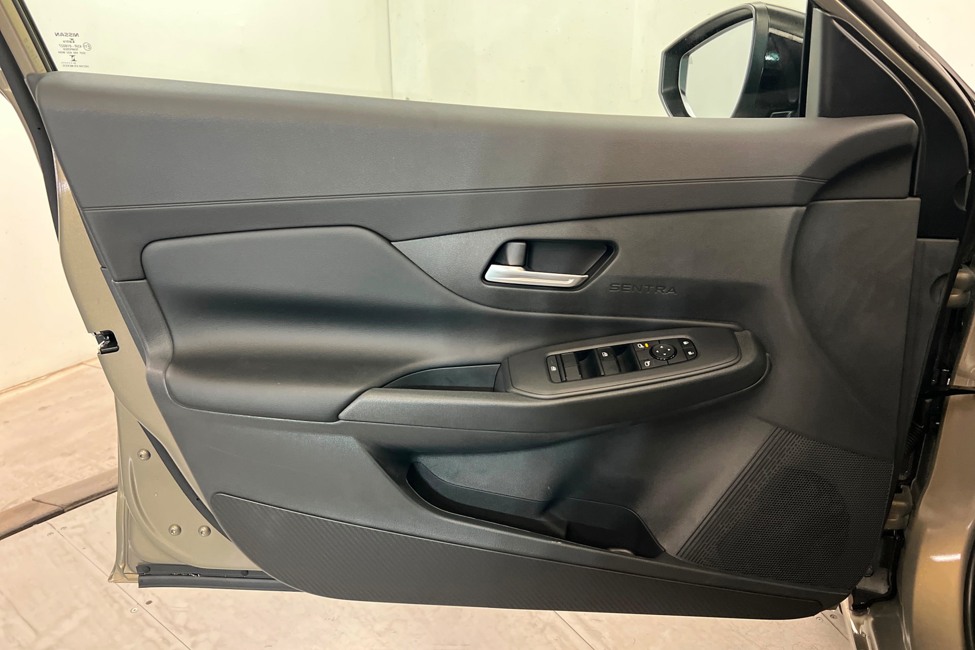 New 2027 Nissan Sentra SV w/ Floor Mat Package FWD image 14