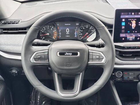 Used 2022 Jeep Compass Latitude AWD/4WD image 21