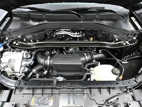 Used 2025 Ford Explorer ST image 59