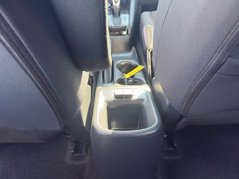 Used 2022 Nissan Kicks S image 30