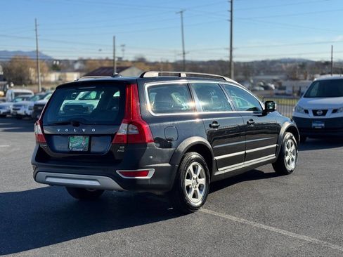 Used 2010 Volvo XC70 3.2 image 4