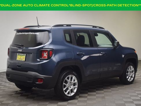 Used 2023 Jeep Renegade Latitude w/ Premium Group AWD/4WD image 8