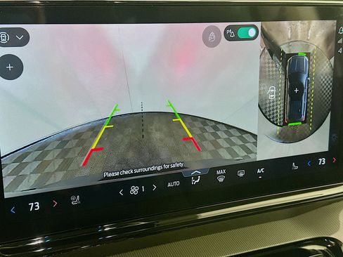 Used 2025 Ford Expedition Active image 23