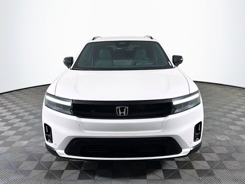 Used 2024 Honda Prologue Touring image 2