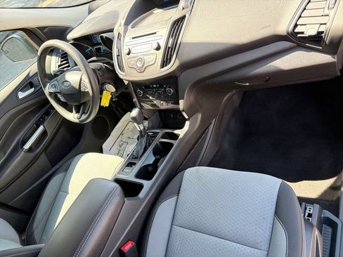 Used 2017 Ford Escape SE AWD/4WD image 34
