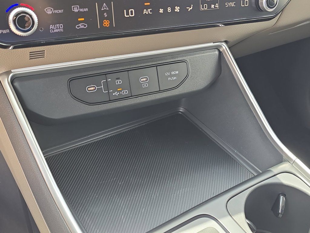 New 2026 Kia Carnival FWD image 25