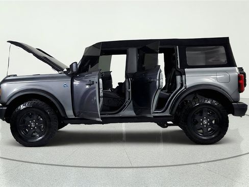 Used 2024 Ford Bronco Black Diamond AWD/4WD image 11