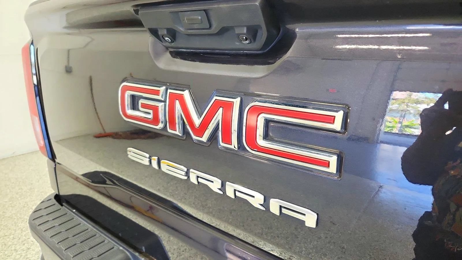 Used 2024 GMC Sierra 1500 Elevation AWD/4WD image 35