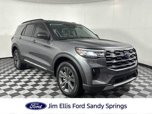 Used 2025 Ford Explorer Active w/ Active Comfort Package AWD/4WD image 1