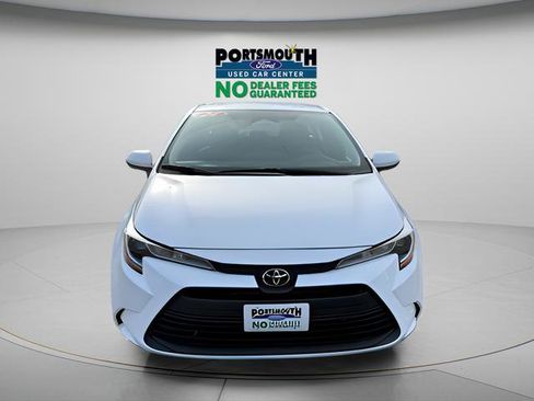 Used 2024 Toyota Corolla LE FWD image 9