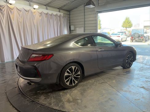 Used 2017 Honda Accord EX-L image 8