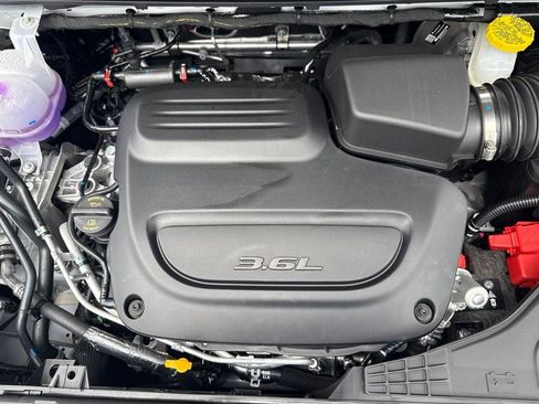 New 2027 Chrysler Pacifica Select AWD/4WD image 55